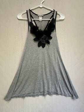 Poetry Gray Racer Back Tank Top with Black Trim and fabric Floral Appliqué Sz M